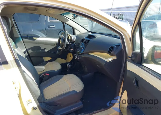 KL8CB6S94EC412071: 44305313