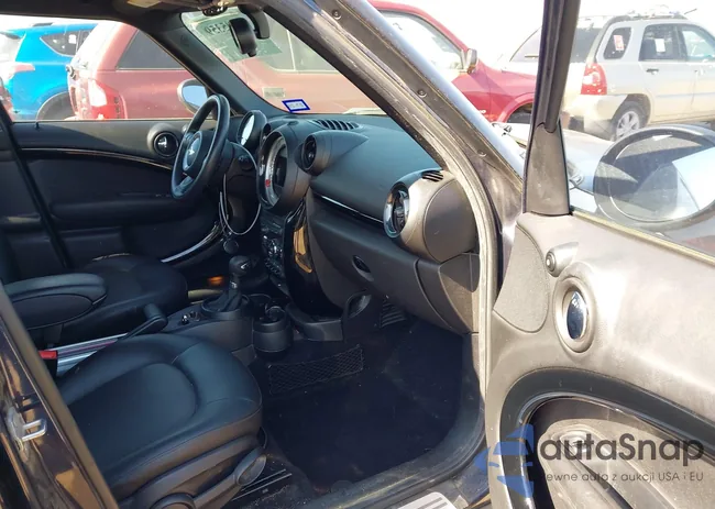 WMWZB3C52EWR40201: 44305359