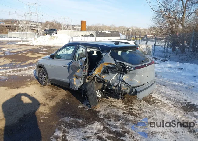 3N1CP5CV0RL561122: 44305442