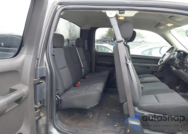 1GCRKREA3BZ247860: 44305594