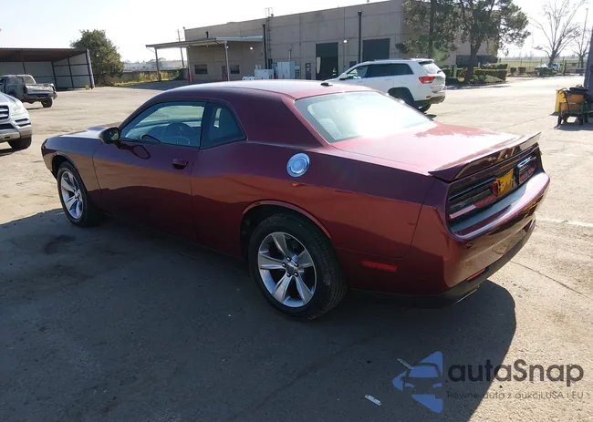 2C3CDZAG7JH272077: 44305596