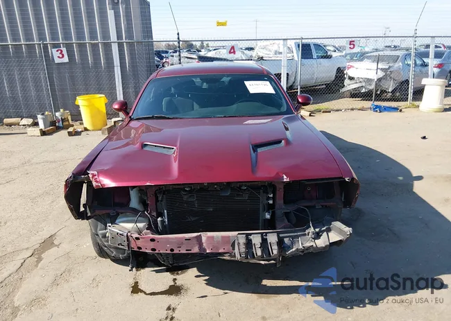 2C3CDZAG7JH272077: 44305596