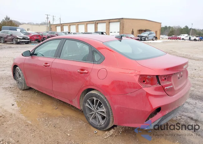 3KPF24AD9RE810017: 44305615