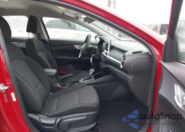 3KPF24AD9RE810017: 44305615