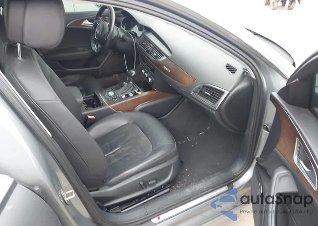 WAUFGAFC5FN025823: 44304715