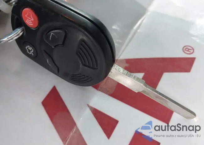 1FADP3F28EL227732: 44304734