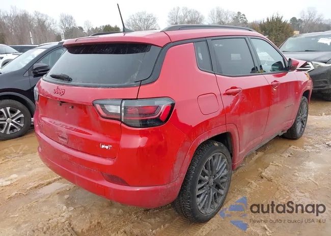 3C4NJDCB0NT211684: 44304765