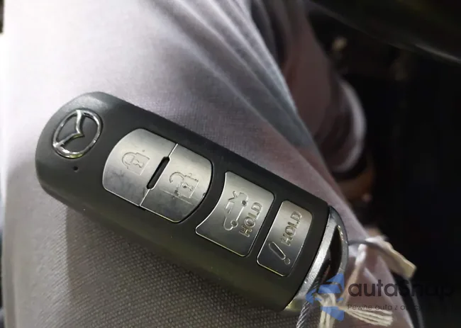 JM1GJ1U59F1197955: 44304809