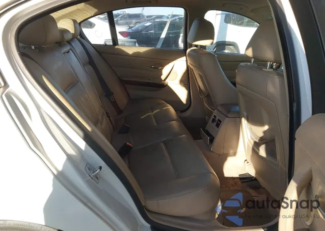 WBAVB33526PS19564: 44304847