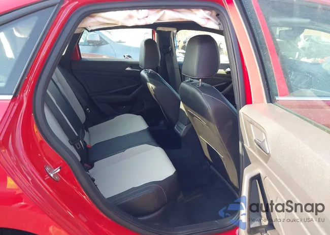 3VWC57BU0KM114858: 44304876