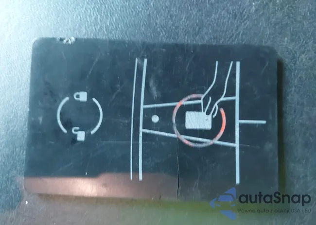 5YJ3E1EB0KF389225: 44304961