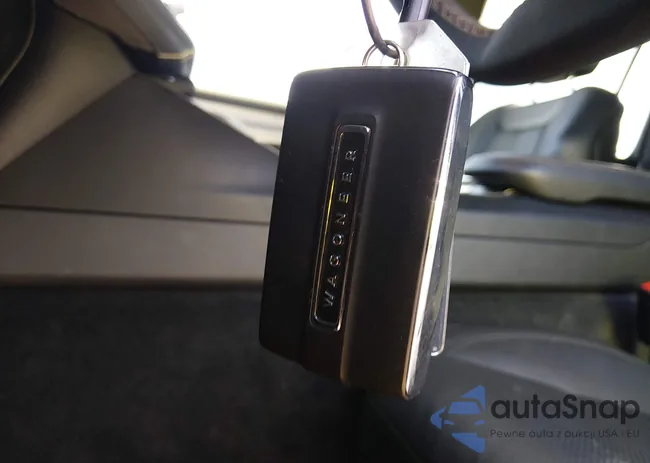 1C4SJSBP4SS535058: 44306106