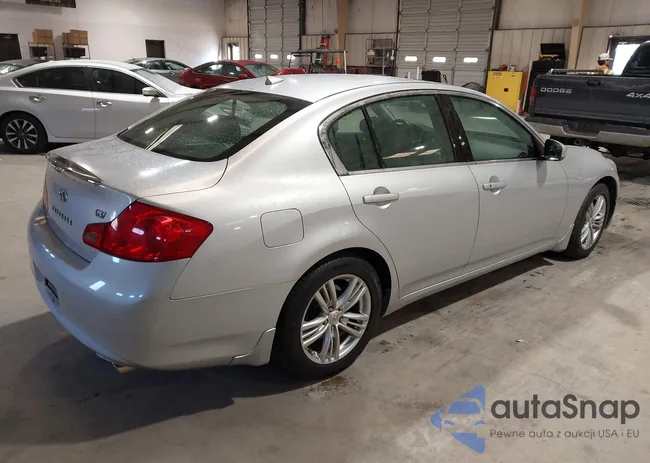 JN1CV6AP1AM400305: 44306220