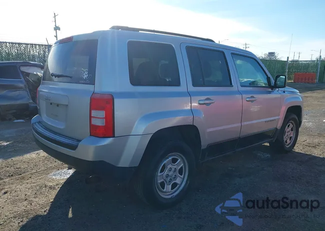 1C4NJRBB0CD610872: 44306236