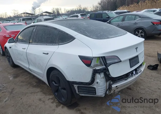 5YJ3E1EB0NF197372: 44306250