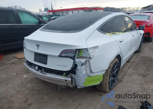 5YJ3E1EB0NF197372: 44306250