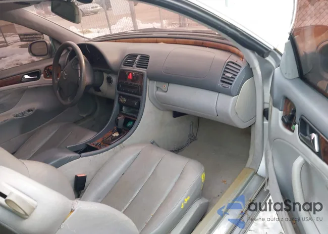 WDBLJ65G42T123724: 44306335