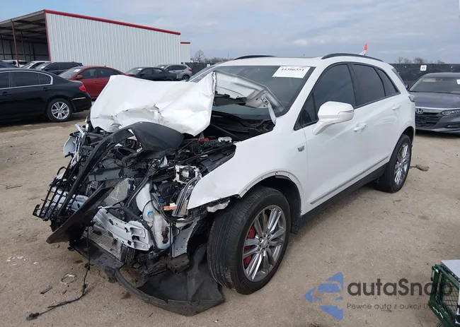 1GYKNGRS7PZ122040: 44306351