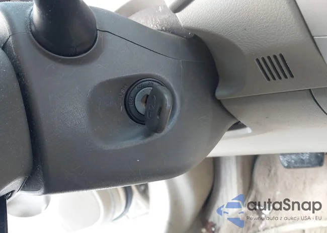 1NXBU40E89Z031496: 44306389