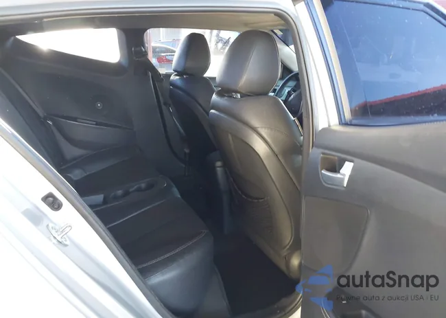 KMHTC6AE0FU243161: 44306395