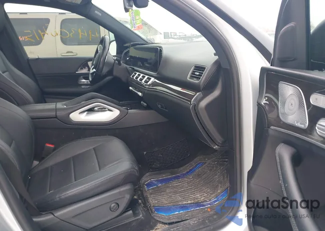 4JGFB4JE7LA199600: 44306415