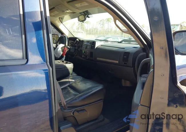 1GCRCSE02BZ405987: 44306439