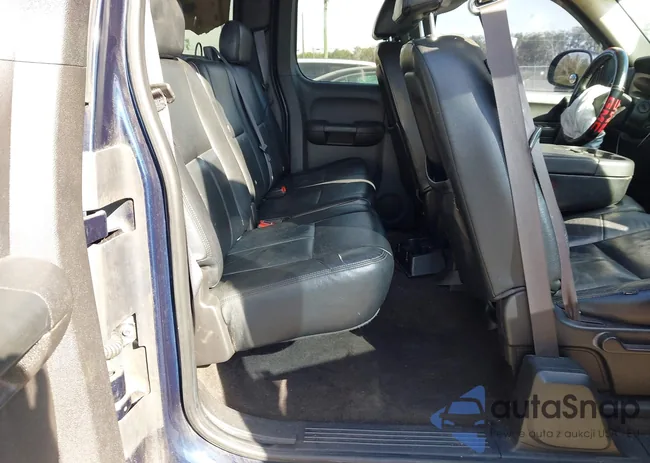 1GCRCSE02BZ405987: 44306439