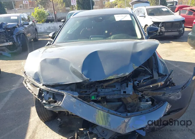 3MVDMBCMXPM571372: 44306447