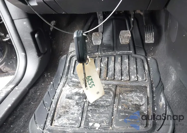 1FADP3E22GL201549: 44306488