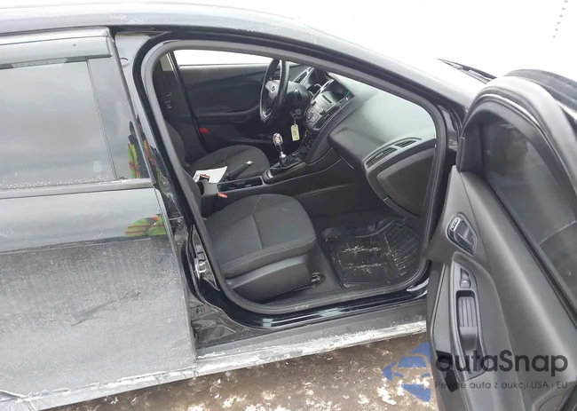 1FADP3E22GL201549: 44306488