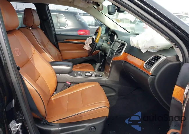 1C4RJFCT5CC105052: 44306522