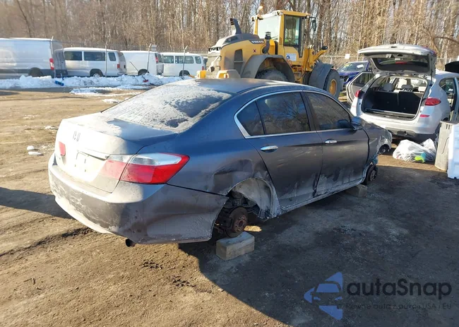 1HGCR2F77FA188829: 44306543