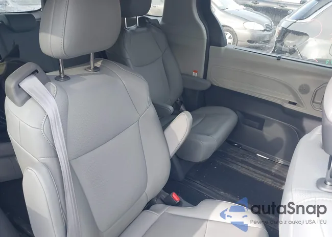 5TDYSKFC0MS028085: 44305636