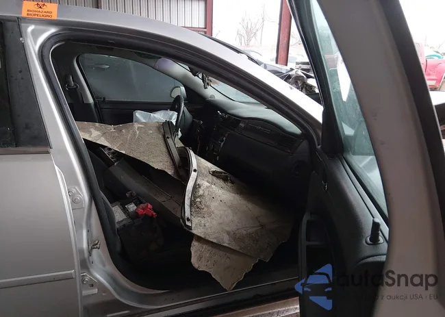 2G1WB5E32C1319339: 44305638