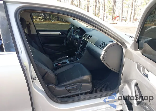 1VWBH7A38DC052903: 44305704