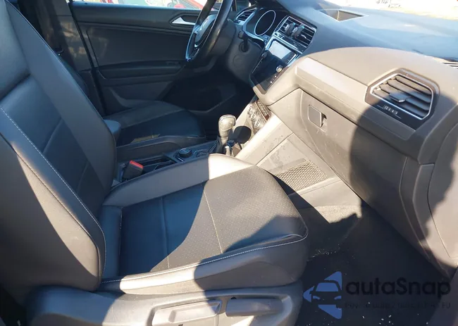 3VV2B7AX9MM104384: 44305807