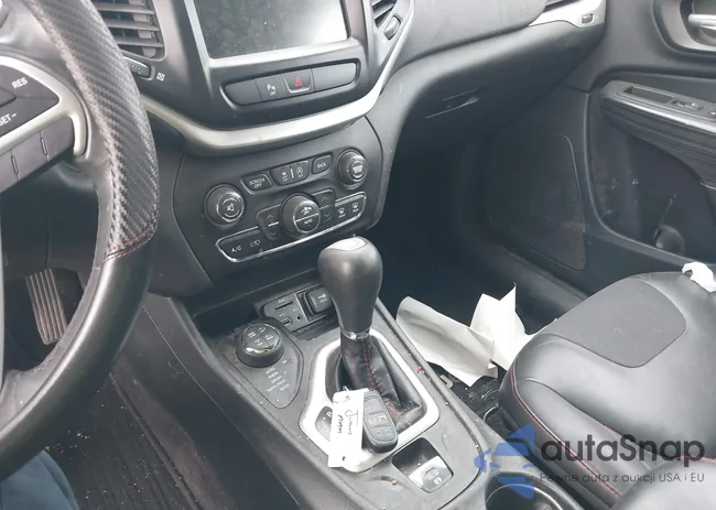 1C4PJMBS7HW538334: 44305812