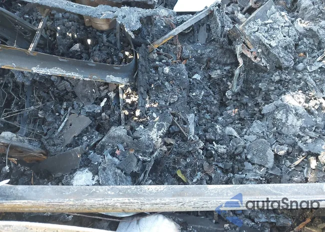 WDCTG4EB5KU002679: 44305930