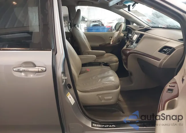 5TDYK3DCXDS310078: 44305943