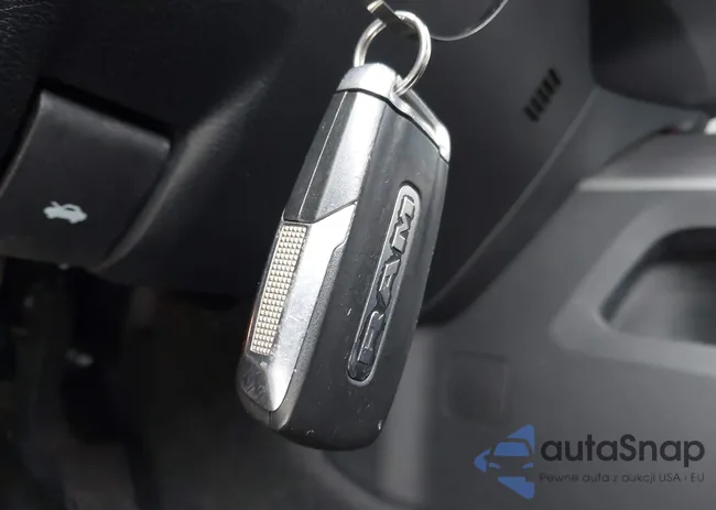 1C6RREFT8LN209562: 44305945