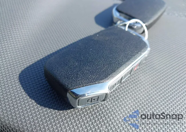 KNDCR3LE5S5247290: 44305999