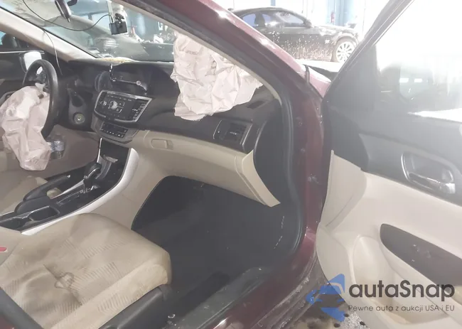 1HGCR2F30FA024304: 44307144