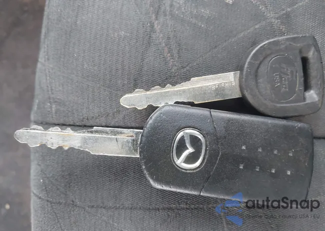 JM1DE1KZ2E0182747: 44307220