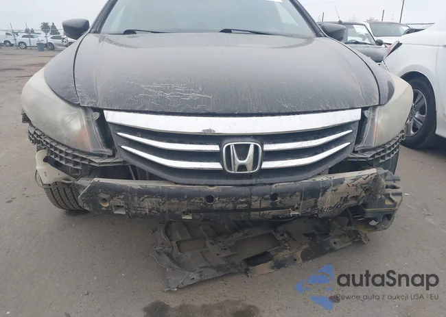 1HGCP2F63CA045174: 44307262