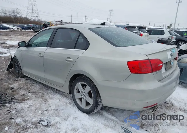 3VWLL7AJ4BM110003: 44307301