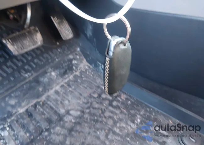 KMHD84LF6HU201452: 44307311