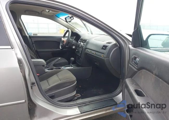 3FAHP08128R194348: 44307381