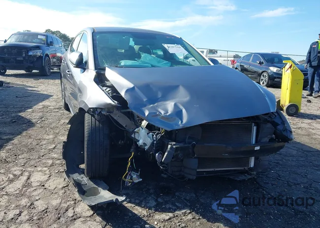 KMHD84LF6HU185950: 44307544