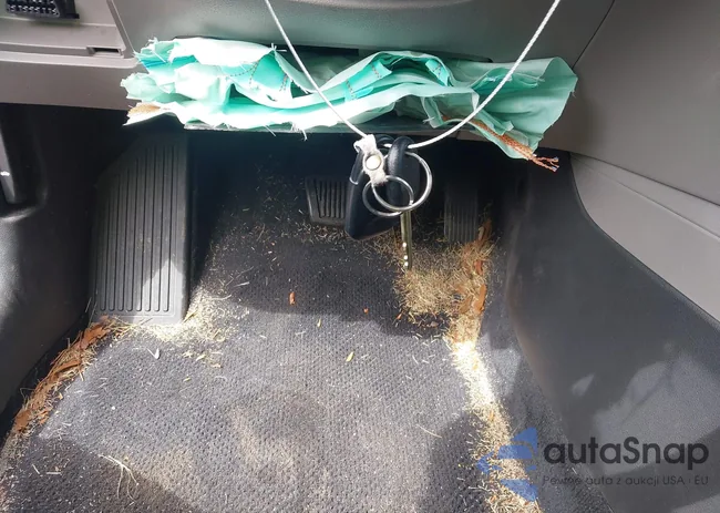 KMHD84LF6HU185950: 44307544