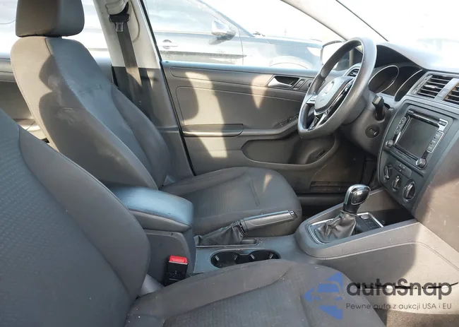 3VW2K7AJ5FM201964: 44307618